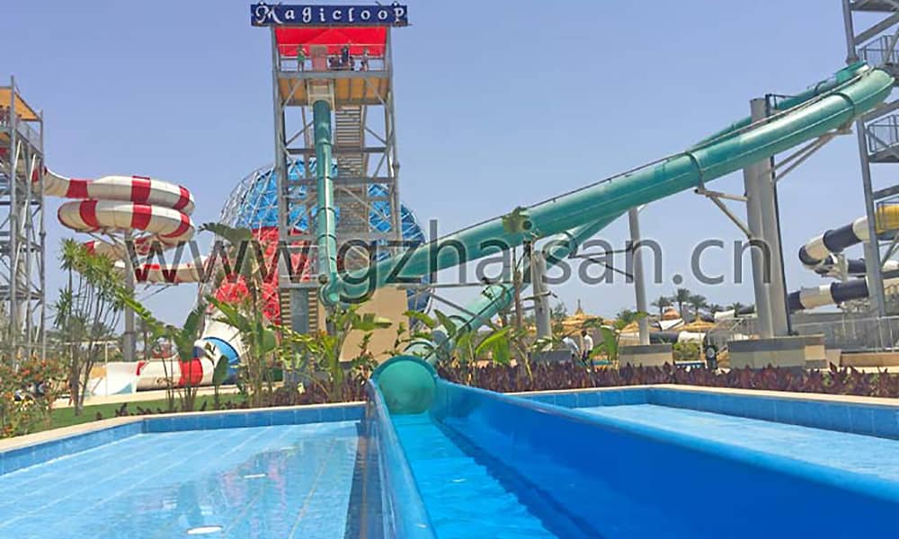 埃及AquaBlue水上乐园大回环滑道 埃及AquaBlue水上乐园大回环滑道
