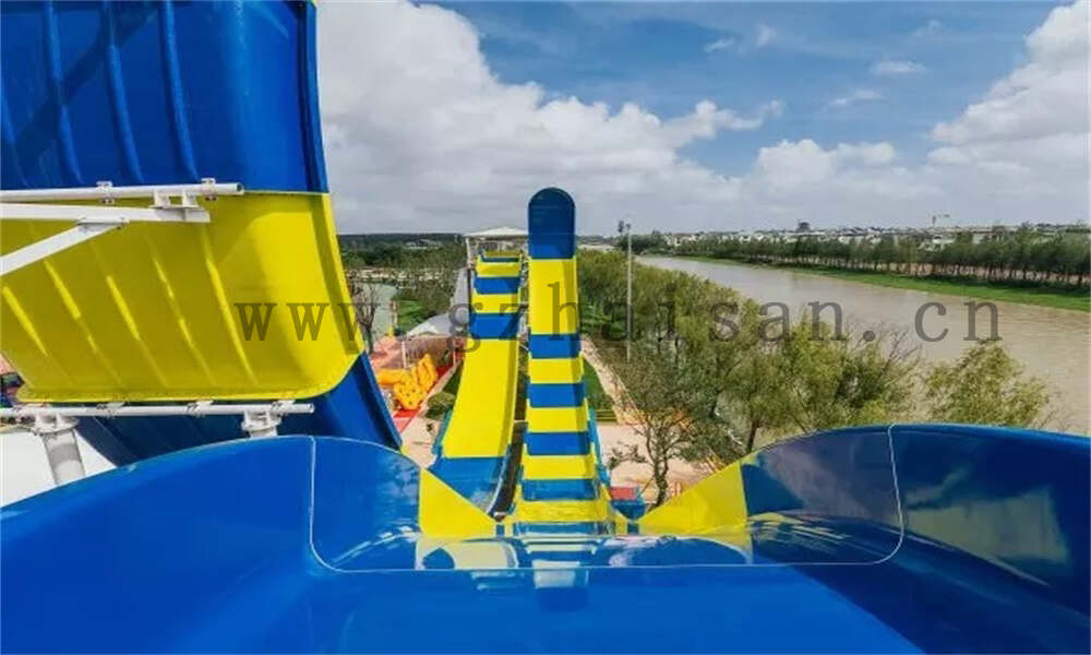 水上乐园管理中如何优化园区的音乐和声音环境?