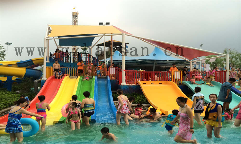 如何设计一个适合所有年龄段的水上乐园？